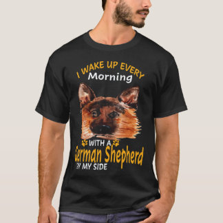 25 Ik word elke ochtend wakker met een Duitse herd T-shirt