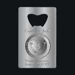 25e bruiloft Jubileum Creditkaart Flessenopener<br><div class="desc">Voor je bruiloft is een feest of een doordacht geschenk om de dag te markeren,  mijn originele ontwerp van het hart en mijn zilverflesopener momento is zeker een genoegen!</div>