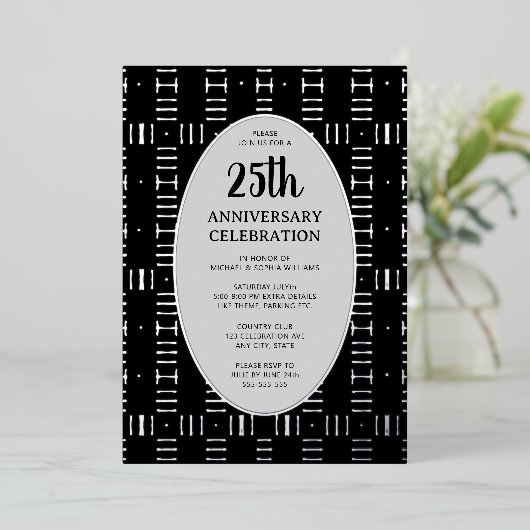 25e bruiloft Jubileum Elegant Modern Silver Folie Uitnodiging (Staand Voorkant)