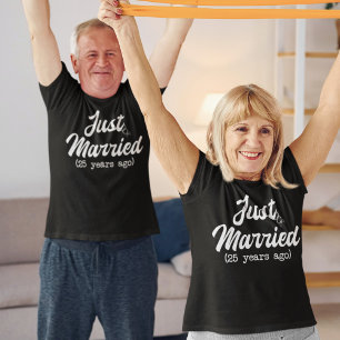 25e bruiloft Jubileum gewoon getrouwd 25 jaar gele T-shirt