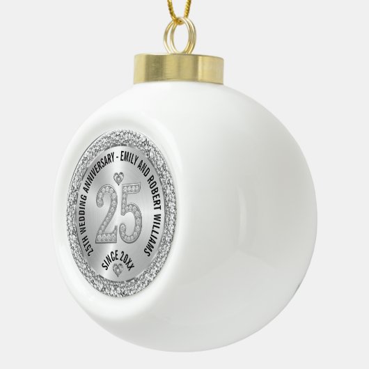 25e bruiloft Jubileum Gold White Diamonds Keramische Bal Ornament (Rechts)