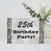 25e of een andere leeftijdscategorie-dag-uitnodige kaart (Staand voorkant)