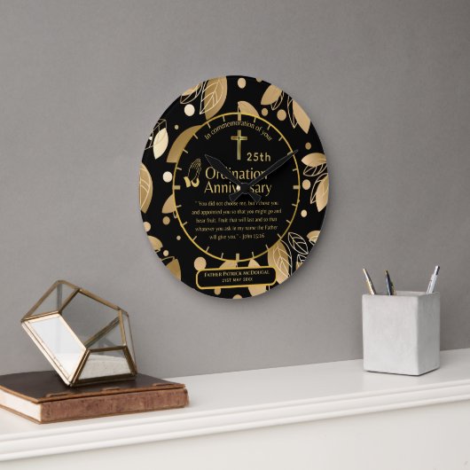25e pastorie priester jubileum geschenk priesterwi grote klok (Kantoor)
