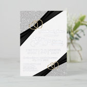 25e Silver Glitter & Gold Heart Jubileum Folie Uitnodiging (Staand Voorkant)