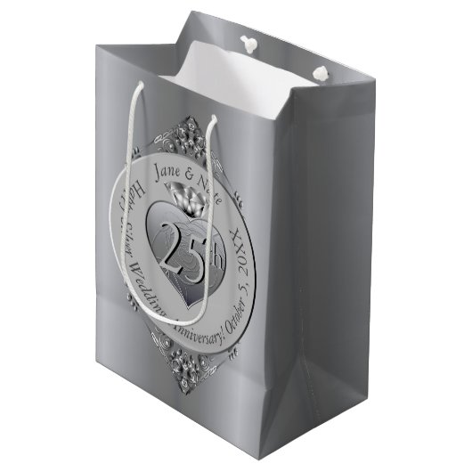 25e Silver Jubileum Medium Gift Bag Cadeauzakje (Voorkant Gekanteld)