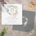 25e Silver Jubileum Rozen Greenery Garland Kaart<br><div class="desc">Deze botanische uitnodiging voor het 25ste huwelijk van de waterverf met een delicate bloemige rozen uit de groenen, kan gepersonaliseerd worden met je speciale informatie over de zilveren verjaardag. Op de achterzijde staat een bijpassende bloemige tuin die je verjaardagsdata in elegante witte tekst op een zilveren achtergrond plaatst. Ontworpen door:...</div>