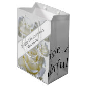25e verjaardag bewerkbare Zilveren Roos Medium Cadeauzakje (Achterkant Gekanteld)