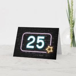 25e verjaardag Neon Sign On Brick Wall Kaart