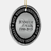 25e weddenschap Jubileum metallisch zilver en zwar Keramisch Ornament (Rechts)