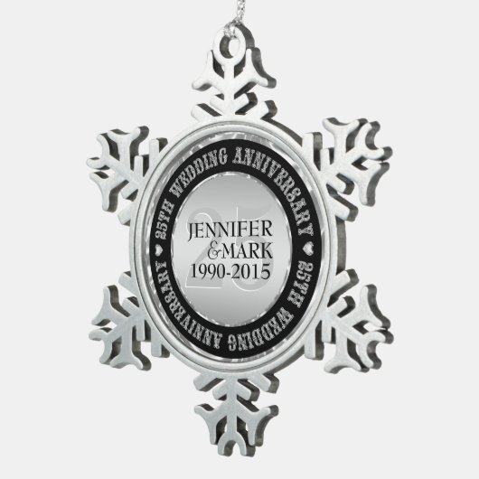 25e weddenschap Jubileum metallisch zilver en zwar Tin Sneeuwvlok Ornament (Rechts)
