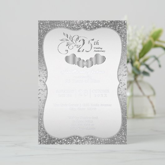25e Zilver Glitter Jubileum Folie Uitnodiging (Staand Voorkant)