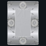 25e Zilveren Bruiloft Jubileum Tafelkleed<br><div class="desc">Op zoek naar de juiste 25e trouwdag tafelkleed? Dan is een mooie,  zilverachtig grijze,   herhaling en edelsteen afbeelding misschien gewoon het ding om ze ALLEBEI te geven!</div>