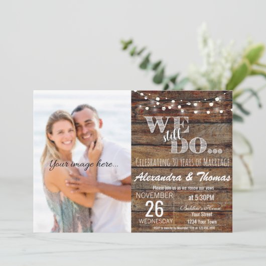 25ste huwelijksverjaardag, We vieren nog steeds on Kaart (Staand voorkant)