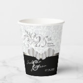 25th Silver and White Wedding Anniversary Papieren Bekers (Voorkant)
