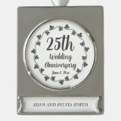 25th Silver Wedding Jubileum Ivy Krans Verzilverd Banner Ornament (Voorkant)