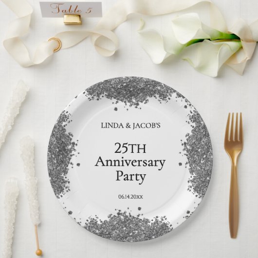 25th Wedding Anniversary Silver Faux Glitter Papieren Bordje (Huwelijk)