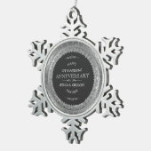 25th Wedding Jubileum Black & Silver Lace Tin Sneeuwvlok Ornament (Rechts)
