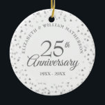 25th Wedding Jubileum Foto Silver Hearts Keramisch Ornament<br><div class="desc">Met delicate zilverharten. Geef uw speciale 25 jaar informatie over zilverjaardagavond aan uw persoonlijke wensen in het teken van de zilveren zilverkleurige letters en uw foto aan de achterzijde. Ontworpen door: Thisnotme©</div>