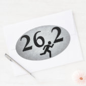 26.2 Marathon aan de gang Ovale Sticker (Envelop)