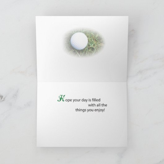 2728 Golfbal in gras Verjaardag Kaart (Binnen)