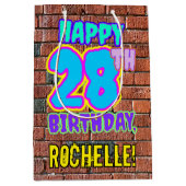 28e verjaardag: Fun, Urban Graffiti geïnspireerd K Medium Cadeauzakje (Voorkant)