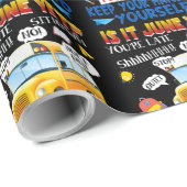 29.Is het juni, maar scholier-buschauffeur Cadeaupapier (Rol Hoek)