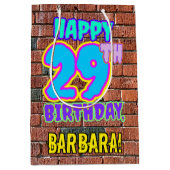 29e verjaardag: Fun, Urban Graffiti geïnspireerd K Medium Cadeauzakje (Voorkant)