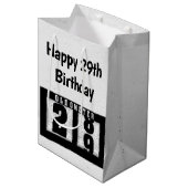 29th Birthday Black Odometer Medium Cadeauzakje (Voorkant Gekanteld)