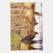 2~ 2 Bull Elk in de sneeuw Theedoek (Verticaal)