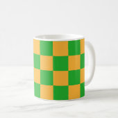 2 Color Checkered Square Pattern  Koffiemok (Voorkant rechts)