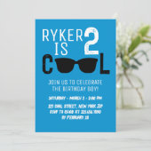 2 Cool Retro Zonnebril Jongen 2e Verjaardag Blauw Kaart (Staand voorkant)