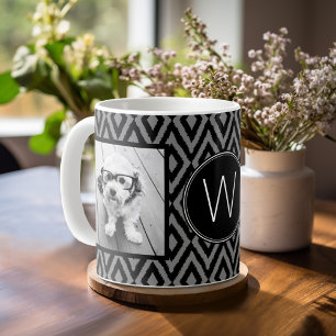 2 Foto-collage - Black Gray Ikat en Monogram Koffiemok