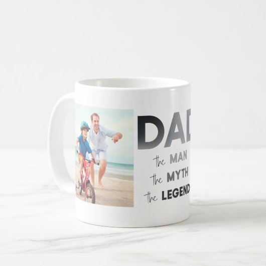 2 Foto DAD The Man Myth Legend Modern Typografie Koffiemok (Voorkant links)