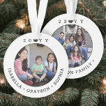 2 Foto Eenvoudig Typografie Jaar Zwart-wit Ornament<br><div class="desc">Vier de eenvoudige geneugten van de feestdagen met een stijlvolle aangepaste foto rond acryl kerstversiering. De afbeeldingen en alle formuleringen op deze sjabloon zijn eenvoudig te personaliseren en kunnen op voor- en achterkant verschillend of hetzelfde zijn. (AFBEELDING PLACEMENT TIP: Een eenvoudige manier om een foto precies te plaatsen hoe u...</div>