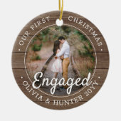 2 Foto Eerste Kerst Verloving Rustiek Nep Hout Keramisch Ornament (Voorkant)