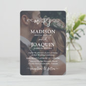 2 Foto Elegant Script Simple Monogrammed Wedding Kaart (Staand voorkant)