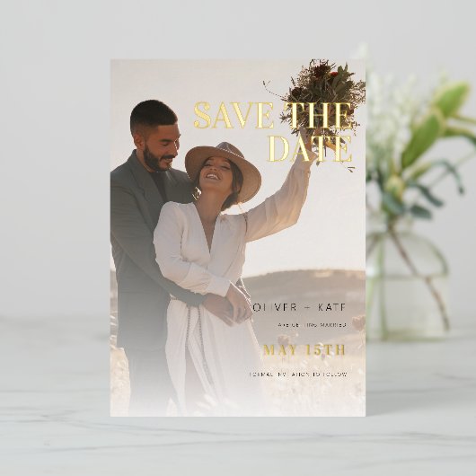 2 Foto Modern Wedding Save the Date Folie Uitnodiging (Staand Voorkant)