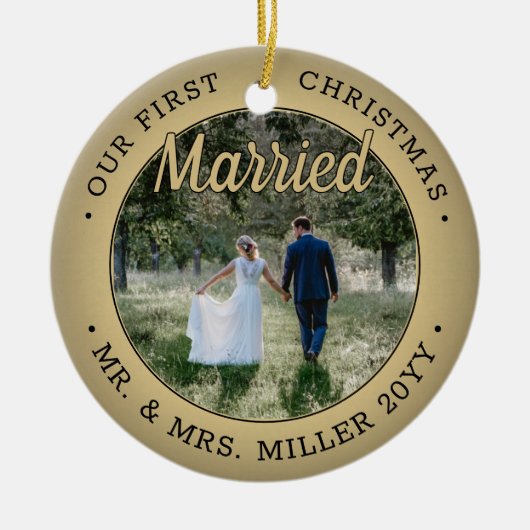 2 Foto: Ons eerste kersthuwelijk, zwart en goud Keramisch Ornament (Voorkant)