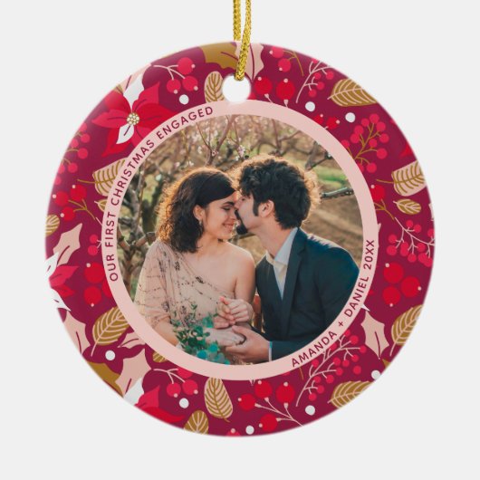 2 Foto onze eerste kerst met donkerroze rood Keramisch Ornament (Voorkant)