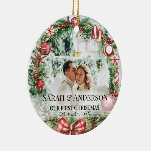 2 Foto Onze eerste kerst verloofd, Zverloofd Keramisch Ornament (Rechts)