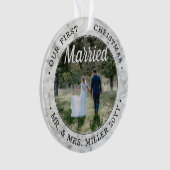 2 Foto Passen getrouwd Eerste Kerstmis Gehuwd met Ornament (voorkant)