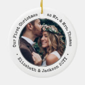 2 Foto Passen getrouwd Eerste Kerstmis Zwart-wit Keramisch Ornament (Achterkant)