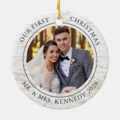 2 Foto Rustic First Kerstman Married White Wood Keramisch Ornament (Achterkant)