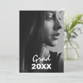 2 Foto Trendy Modern White Text Afstuderen Kaart (Staand voorkant)