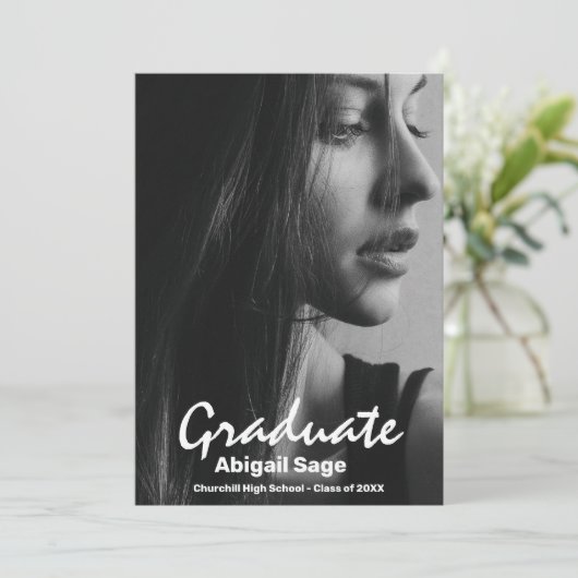 2 Foto Trendy Modern White Text Afstuderen Kaart (Staand voorkant)