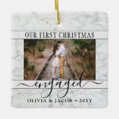 2 Foto Verloving Eerste Kerstmis Faux Marble Keramisch Ornament (Voorkant)