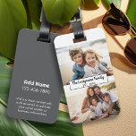 2 Fotocollage Familienaam - Horizontale foto's Bagagelabel<br><div class="desc">Gebruik maximaal twee horizontale of selfie-telefoonfoto's om een uniek en persoonlijk geschenk te creëer. Als u de afbeeldingen moet aanpassen, klikt u op het gereedschap Aanpassen om wijzigingen aan te brengen.</div>