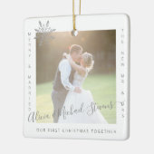 2 foto's Eerste Kerstmis Mr. en Mrs. echtpaar Keramisch Ornament (Links)