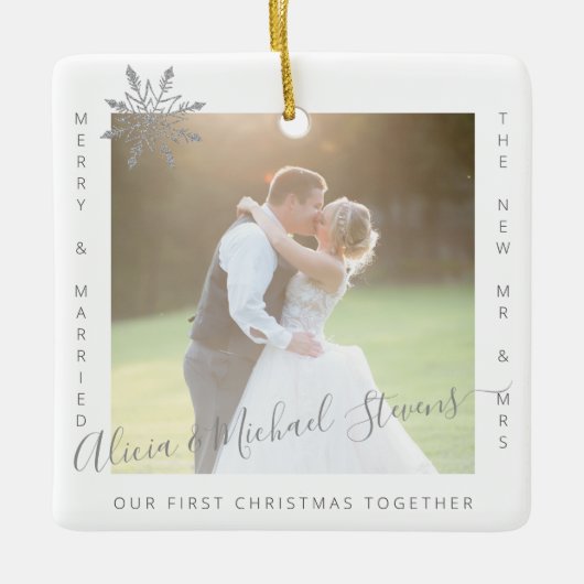 2 foto's Eerste Kerstmis Mr. en Mrs. echtpaar Keramisch Ornament (Voorkant)