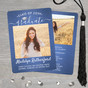 2 Foto's Geborsteld Blauw en Wit Schrift Afstudeer Aankondiging